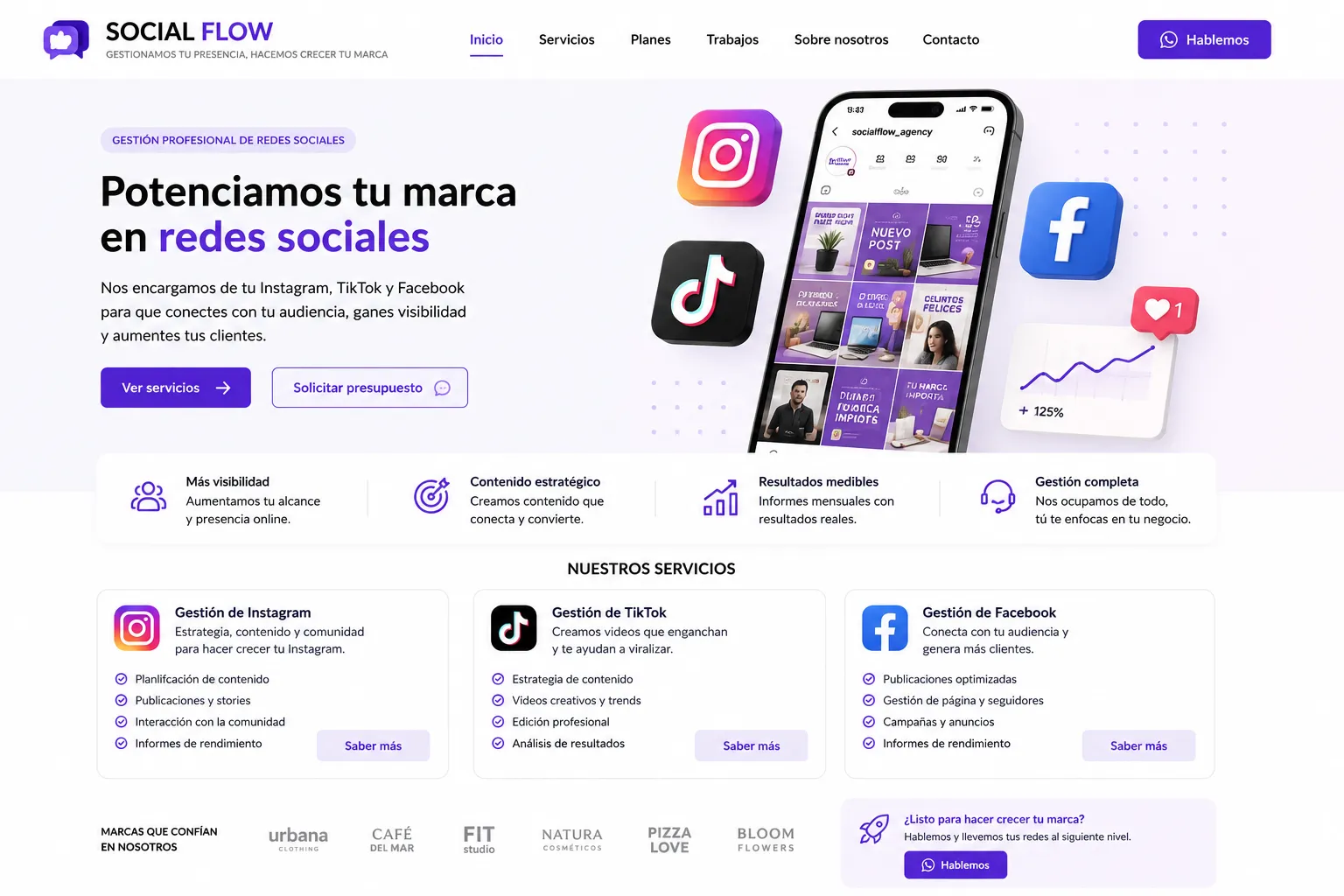 Community manager gestionando redes sociales para un negocio